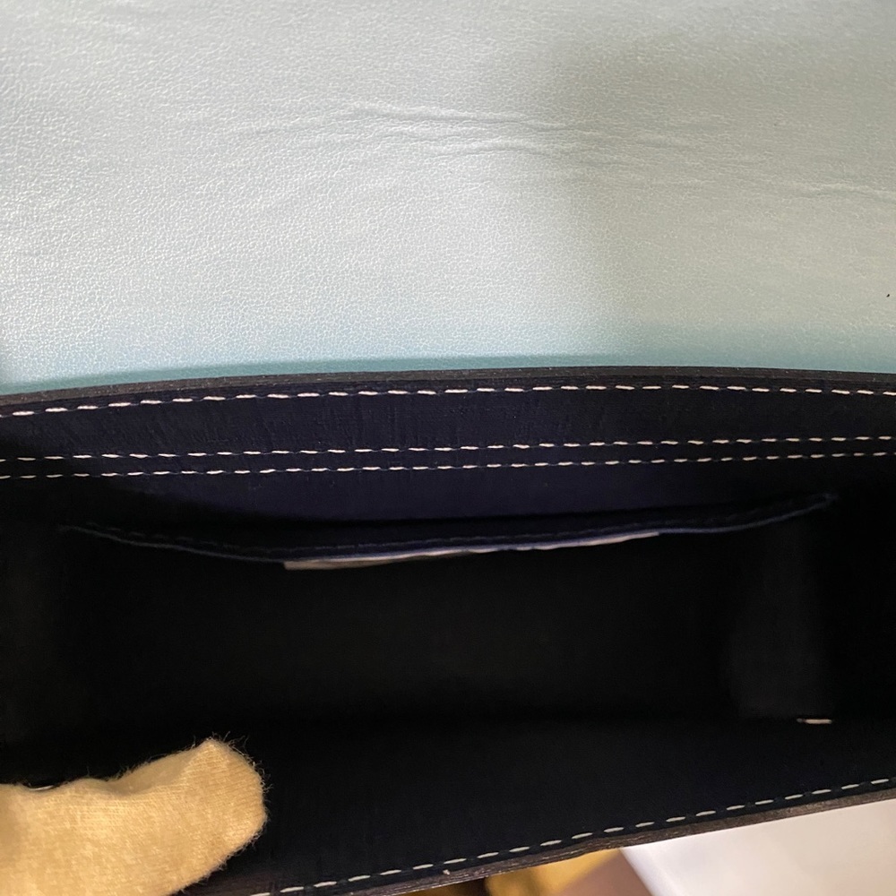 Curve Made In Italy Chain Crossbody Purse Blue - Picture 8 of 14